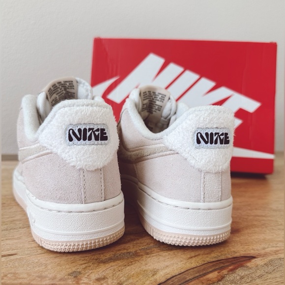 Size 7 - Nike Air Force 1 '07 SE Sanddrift Sherpa - Picture 5 of 6